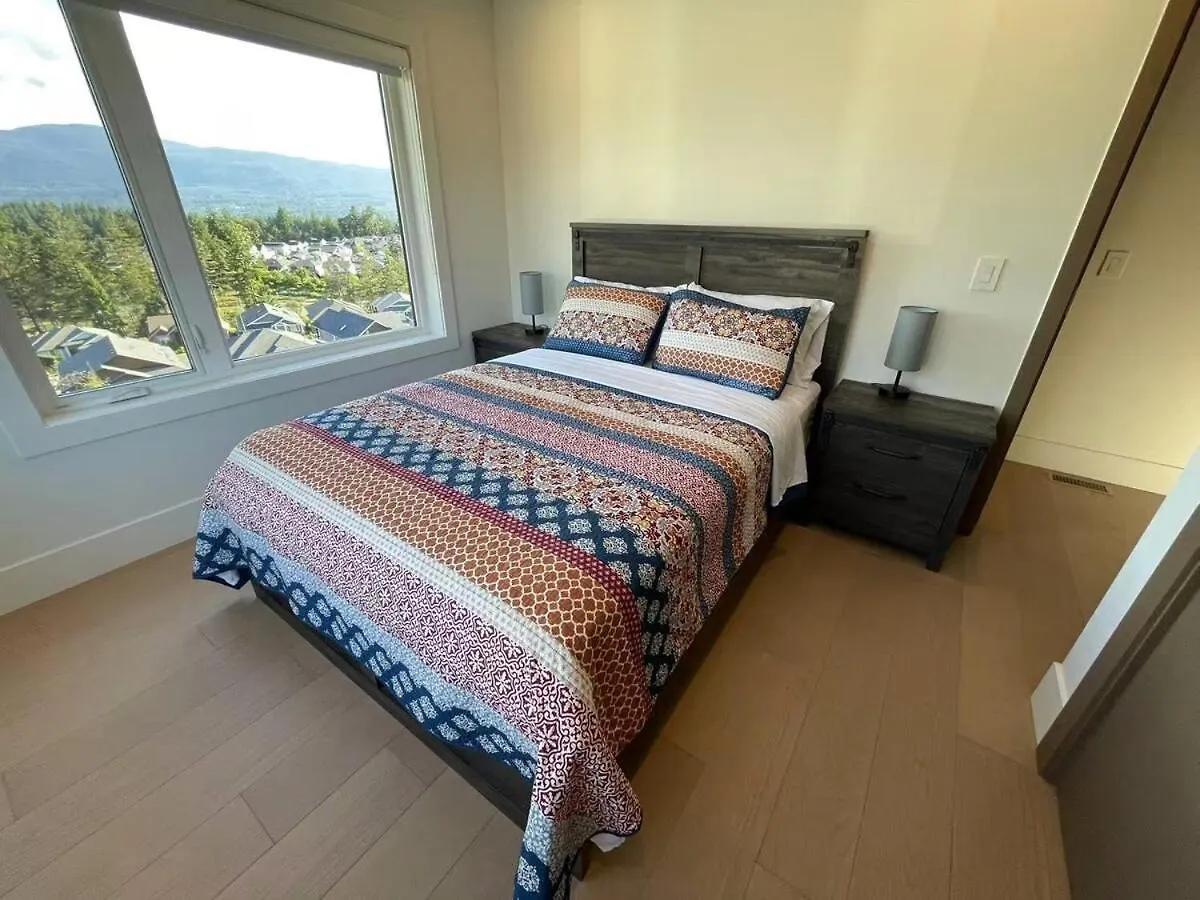 Stylish 6Br Retreat With Breathtaking Ocean Views