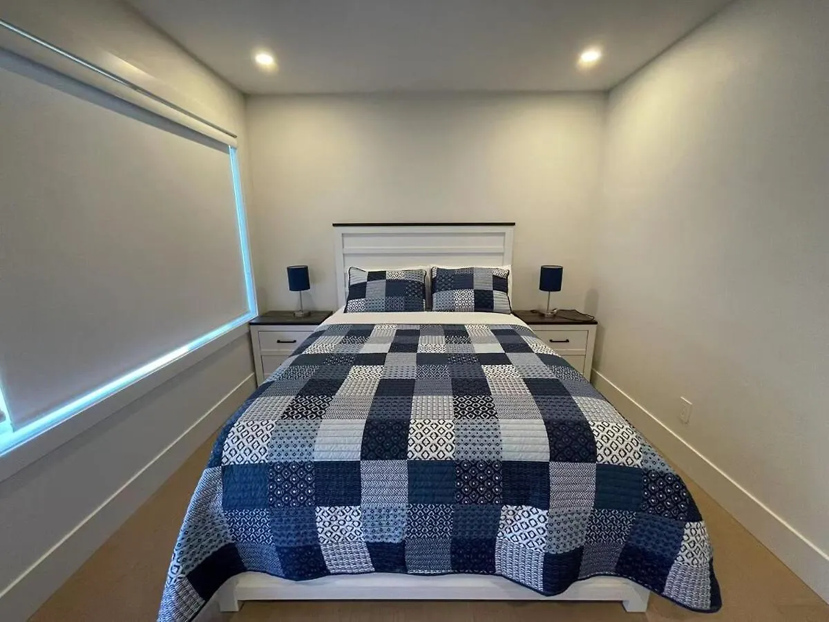 Holiday home Stylish 6Br Retreat With Breathtaking Ocean Views